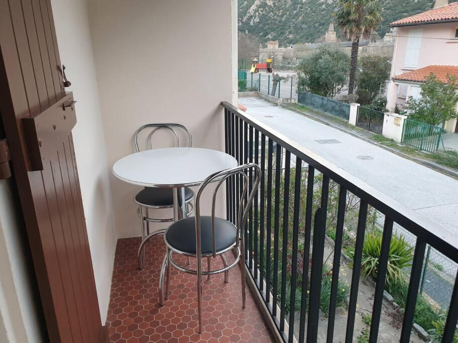 فيلا Jolie Maison Avec Jardin فيلفرانش دو كونفلينت المظهر الخارجي الصورة